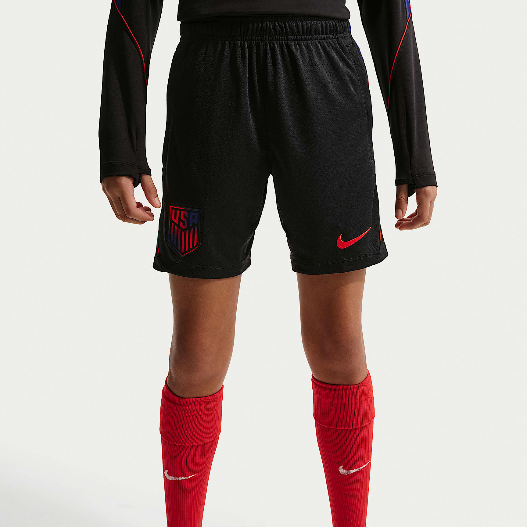 Shorts de fútbol de la selección nacional masculina de Estados Unidos Strike de tejido Knit Nike Dri-FIT para niños talla grande – Negro/Azul royal intenso/Rojo reto – vista 2