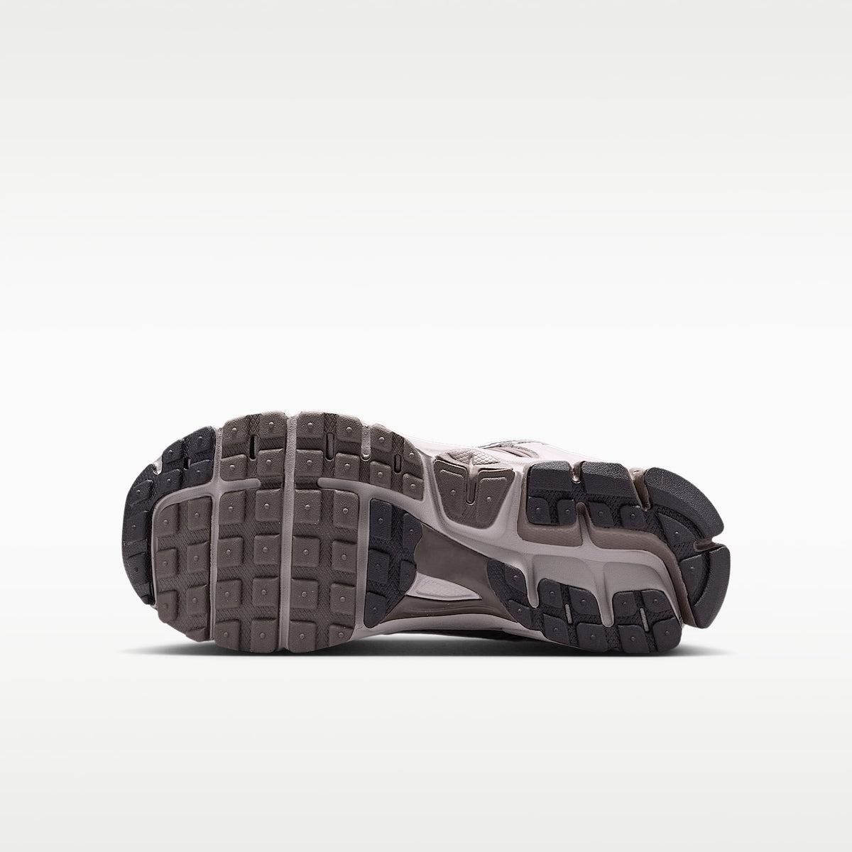 Nike Vomero 5 – Gris universitario/Cueva/Plata metalizado/Negro – vista 2
