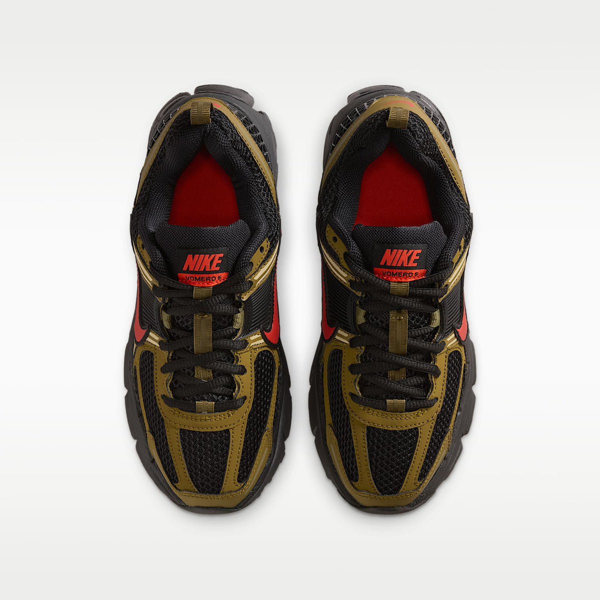 Nike Vomero 5 – Negro/Chaleco oliva/Musgo cuántico/Rojo picante – vista 4