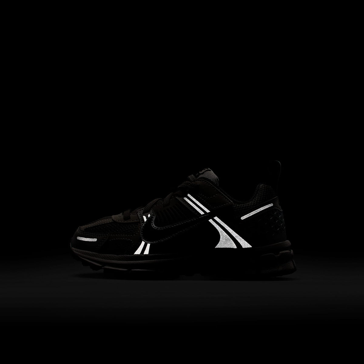 Nike Vomero 5 – Gris universitario/Cueva/Plata metalizado/Negro – vista 9
