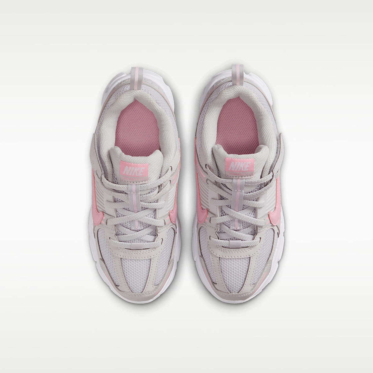 Nike Vomero 5 – Gris vasto/Blanco/Blanco/Rosa suave medio – vista 4