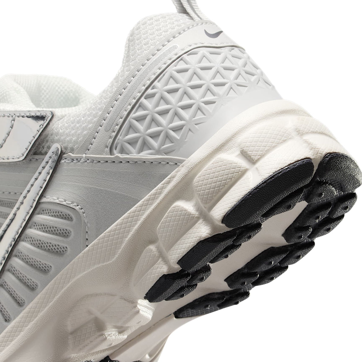Nike Vomero 5 – Polvo fotón/Parrilla/Vela/Cromo – vista 8