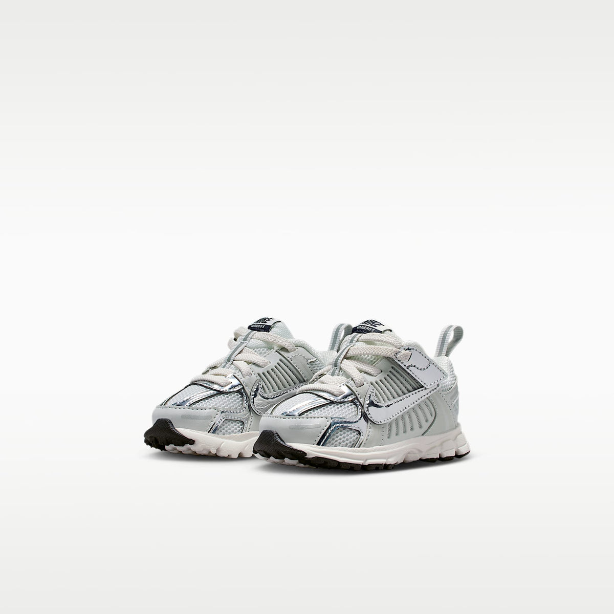 Nike Vomero 5 – Polvo fotón/Parrilla/Vela/Cromo – vista 5