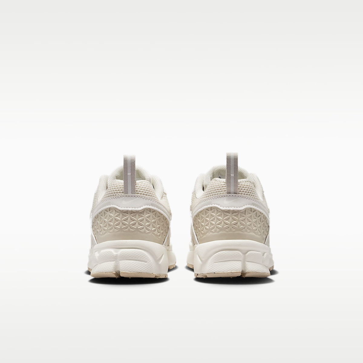 Nike Vomero 5 – Fantasma/Crema II/Vela/Hueso claro – vista 6