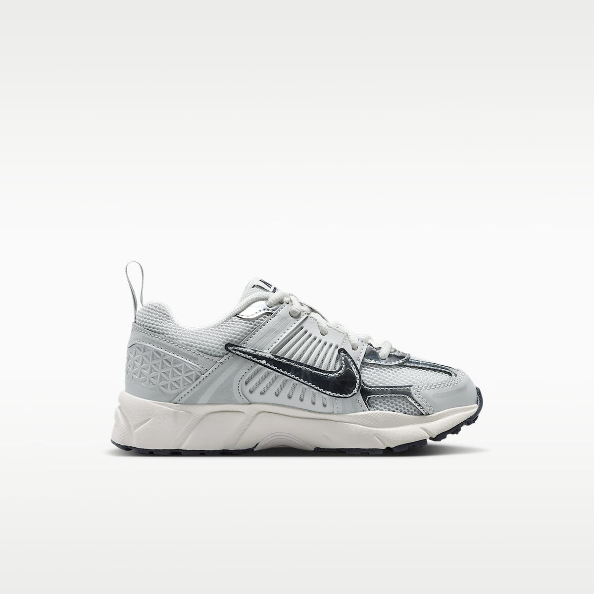 Nike Vomero 5 – Polvo fotón/Parrilla/Vela/Cromo – vista 3