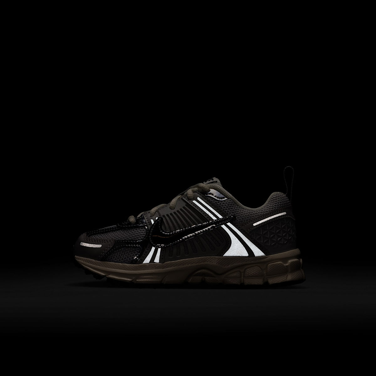Nike Vomero 5 – Polvo fotón/Parrilla/Vela/Cromo – vista 9