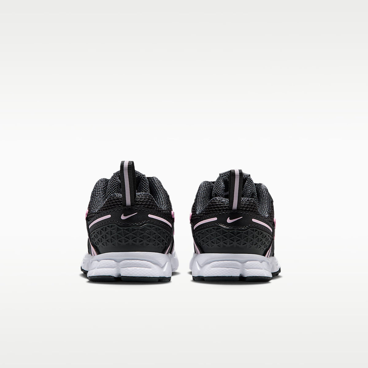 Nike Vomero 5 – Gris humo oscuro/Espuma rosa/Gris humo oscuro – vista 6