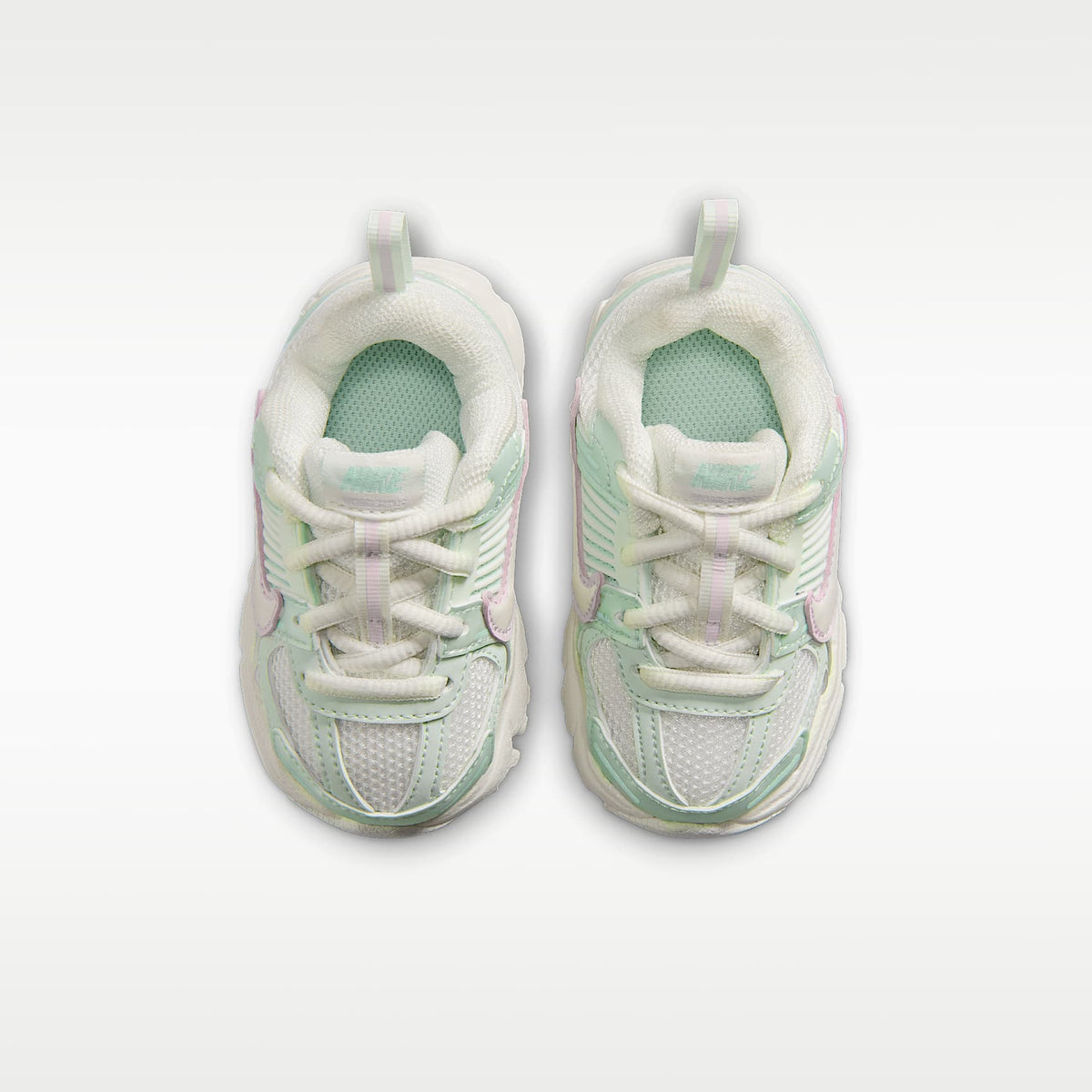 Nike Vomero 5 – Vela/Espuma rosa/Verde ártico/Vela – vista 4