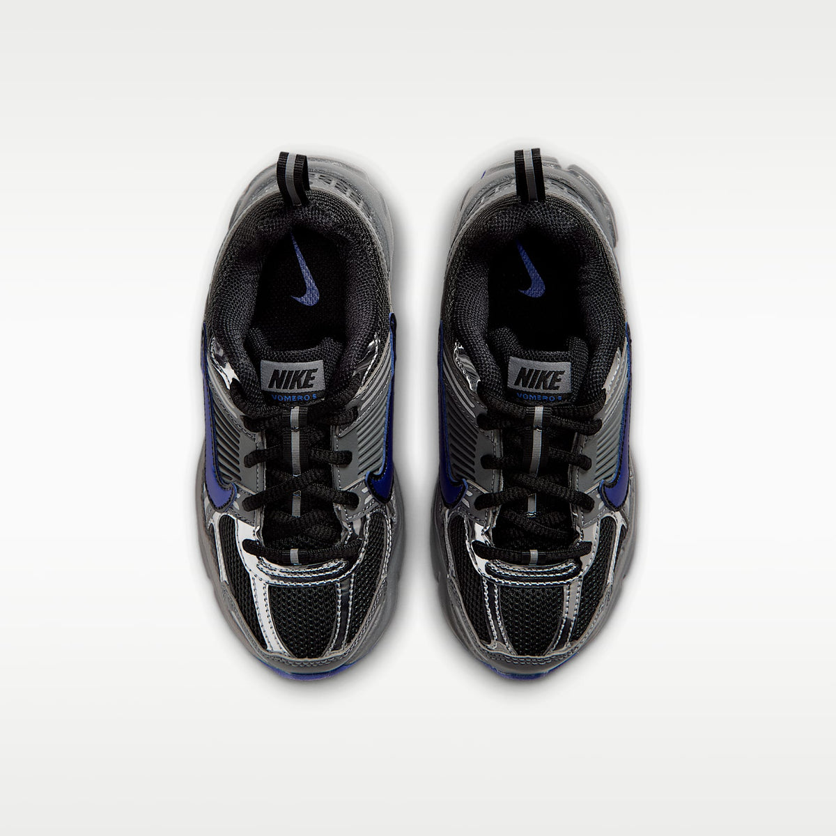 Nike Vomero 5 – Antracita/Gris humo/Plata metalizado/Hiperroyal – vista 4