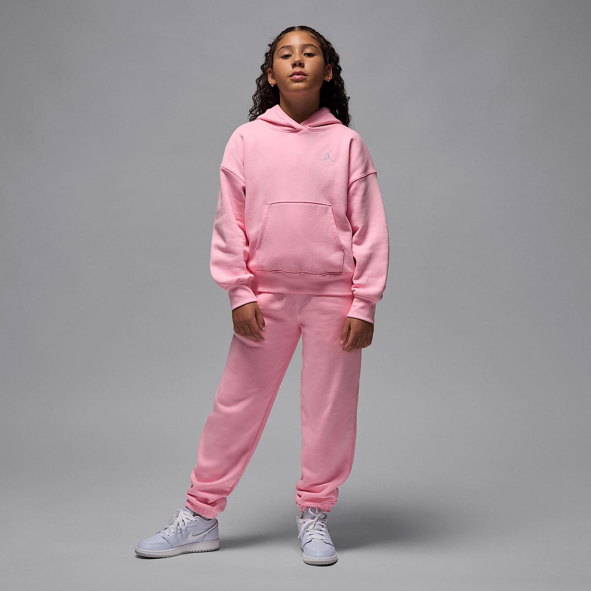 Sudadera con gorro sin cierre para niños talla grande Jordan Brooklyn Fleece – Rosa suave medio – vista 7