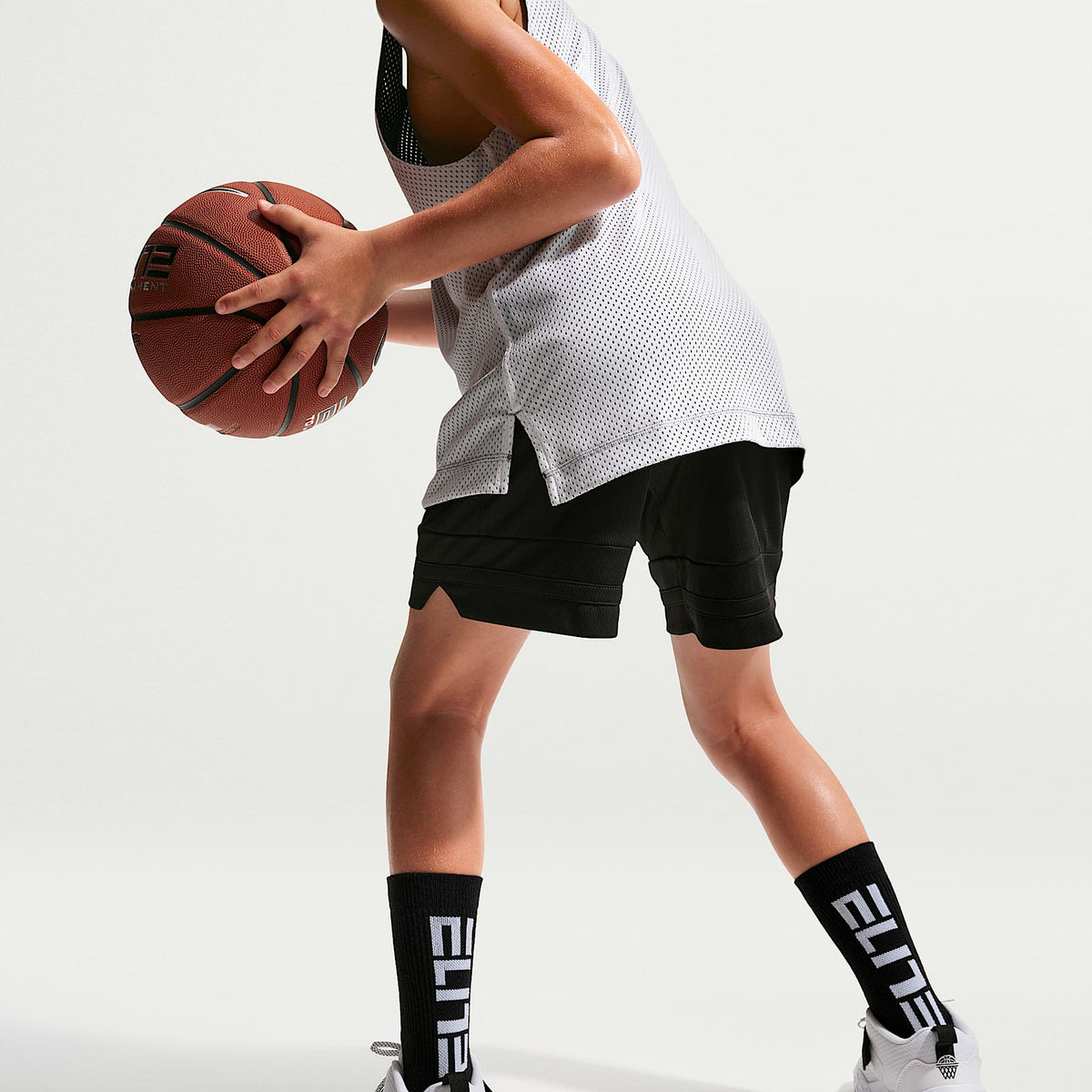 Calcetines largos de básquetbol para niños Nike Elite (3 pares) – Negro/Blanco – vista 6