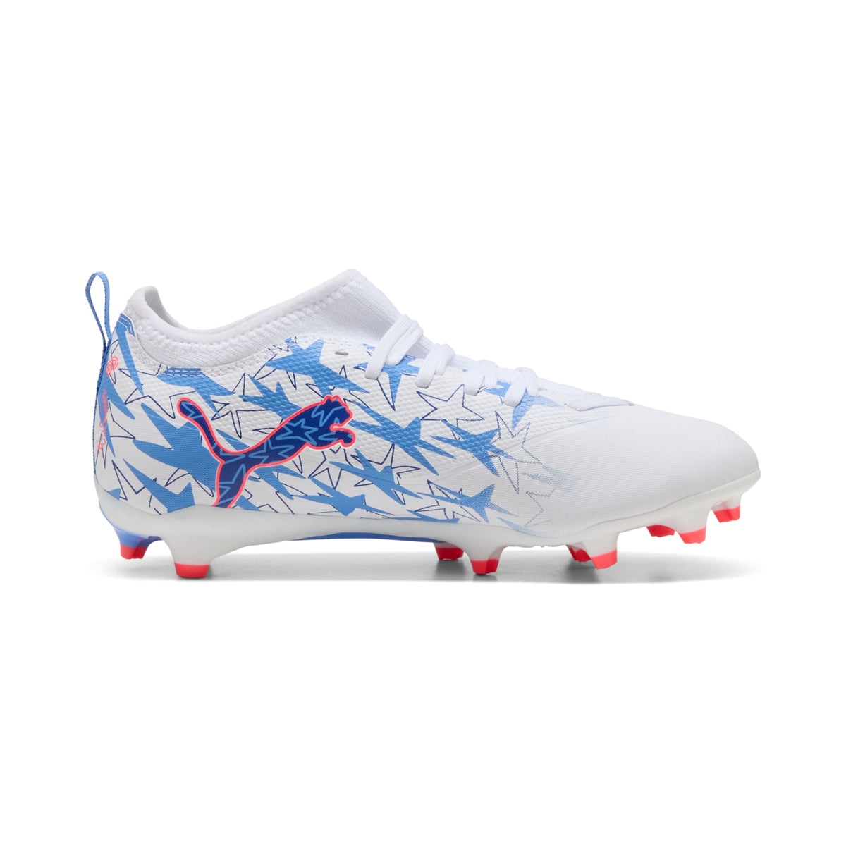 Tacos de futbol para terreno firme/artificial juveniles ULTRA 6 PRO KIDSUPER x CHRISTIAN PULISIC – PUMA White-Pink Lilac-Dusky Blue – vista 5