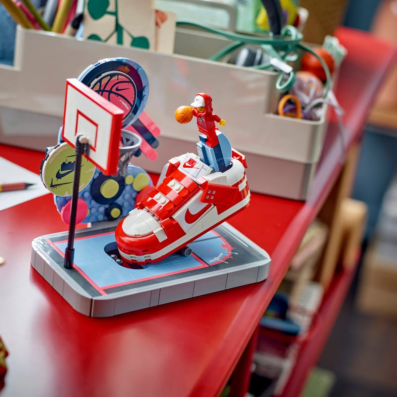 LEGO Nike Dunk Trickshot 43021