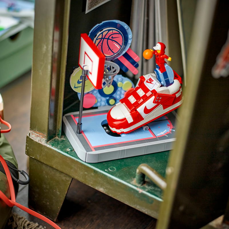 LEGO Nike Dunk Trickshot 43021