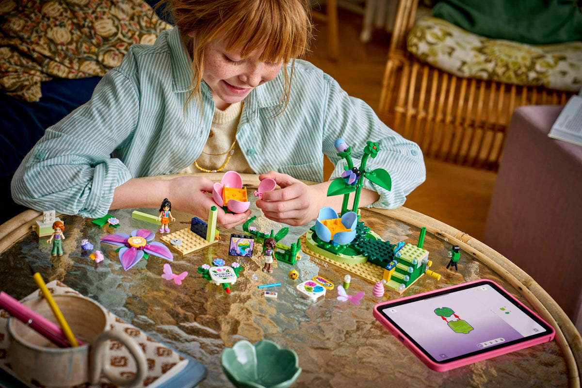 LEGO Friends Tazas Locas: Flores y Hadas 42702