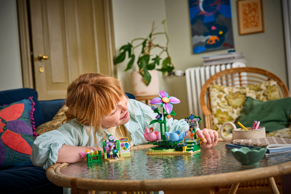 LEGO Friends Tazas Locas: Flores y Hadas 42702