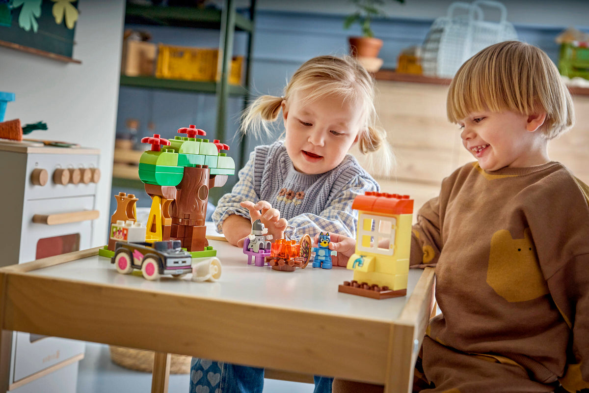 LEGO DUPLO Pizzeras con Muffin y Bluey 10469