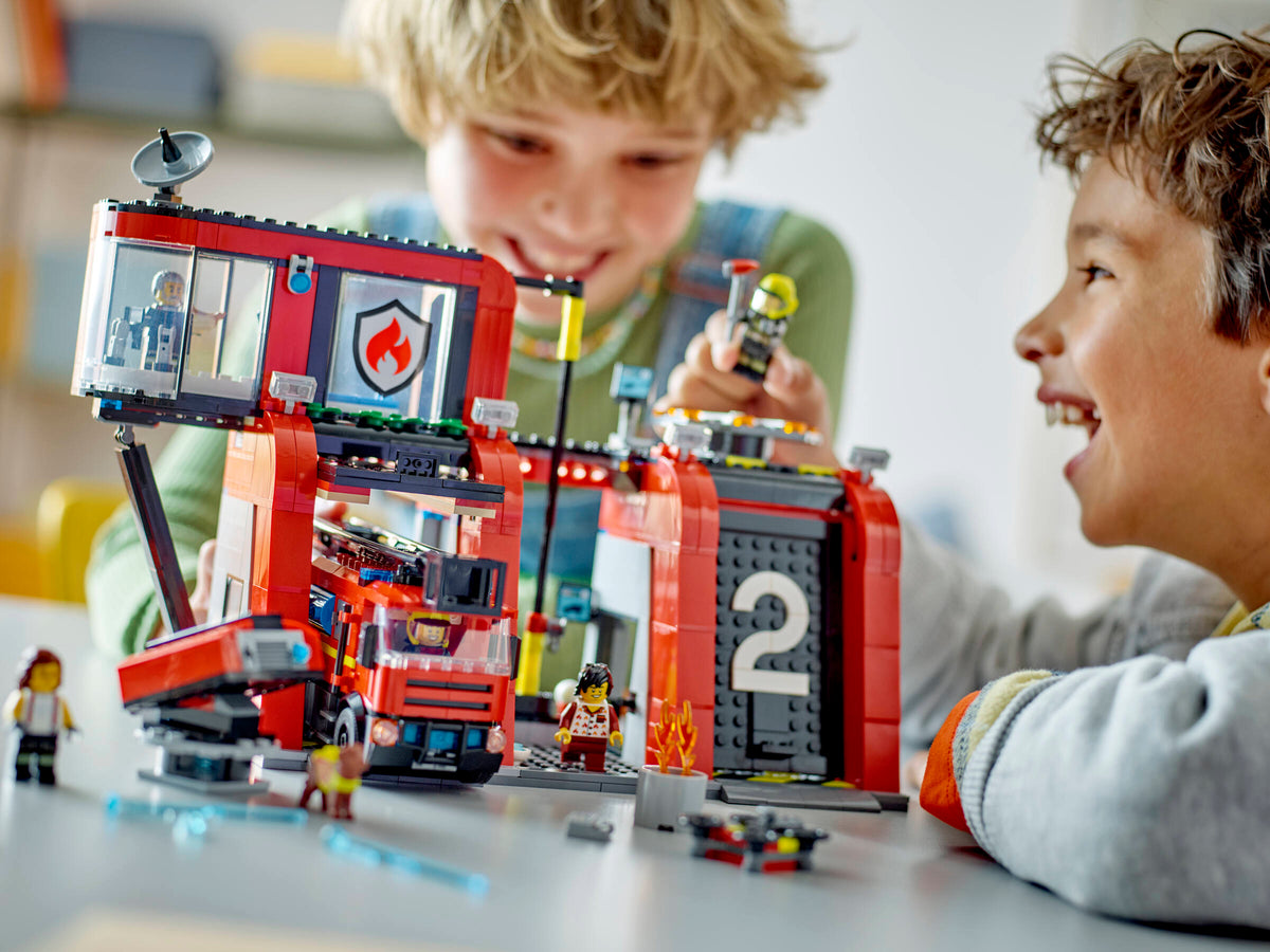 LEGO City Estación de Bomberos con Camión de Bomberos 60414