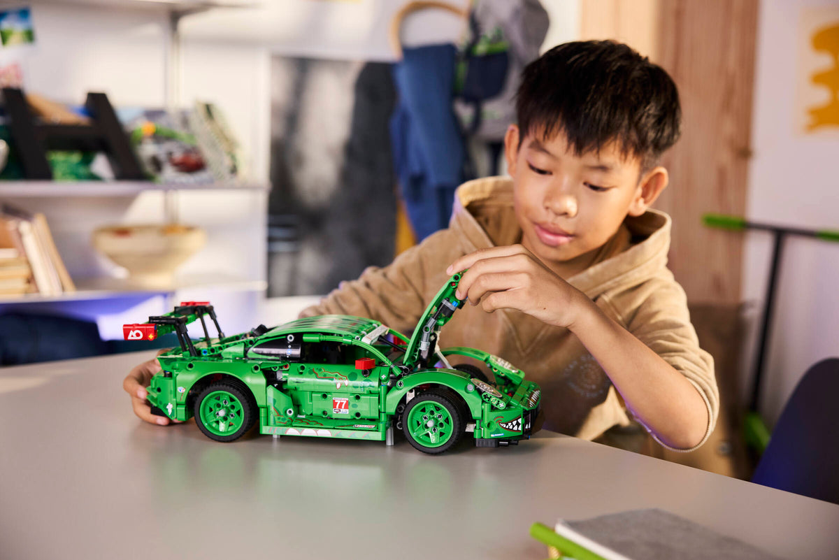 LEGO Technic Porsche 911 GT3 R REXY AO Racing Car 42224