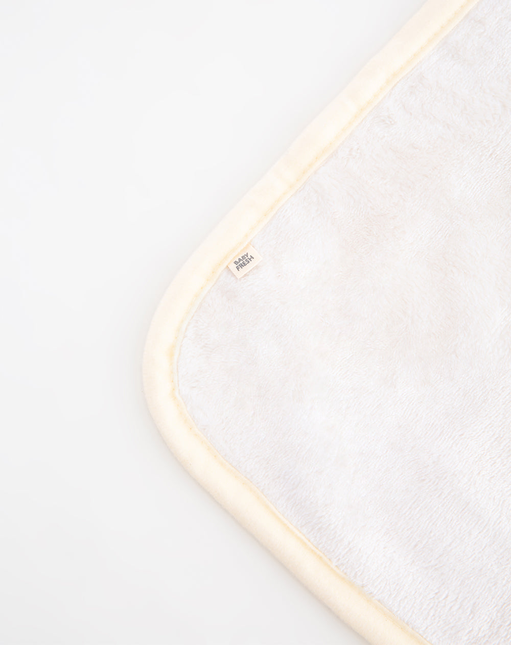 Cobija Babyfresh con Peluche de Oso para Bebé