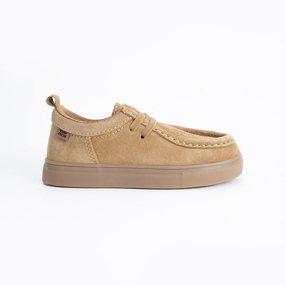 Zapatos Babyfresh tipo mocasín café para niño, vista 1